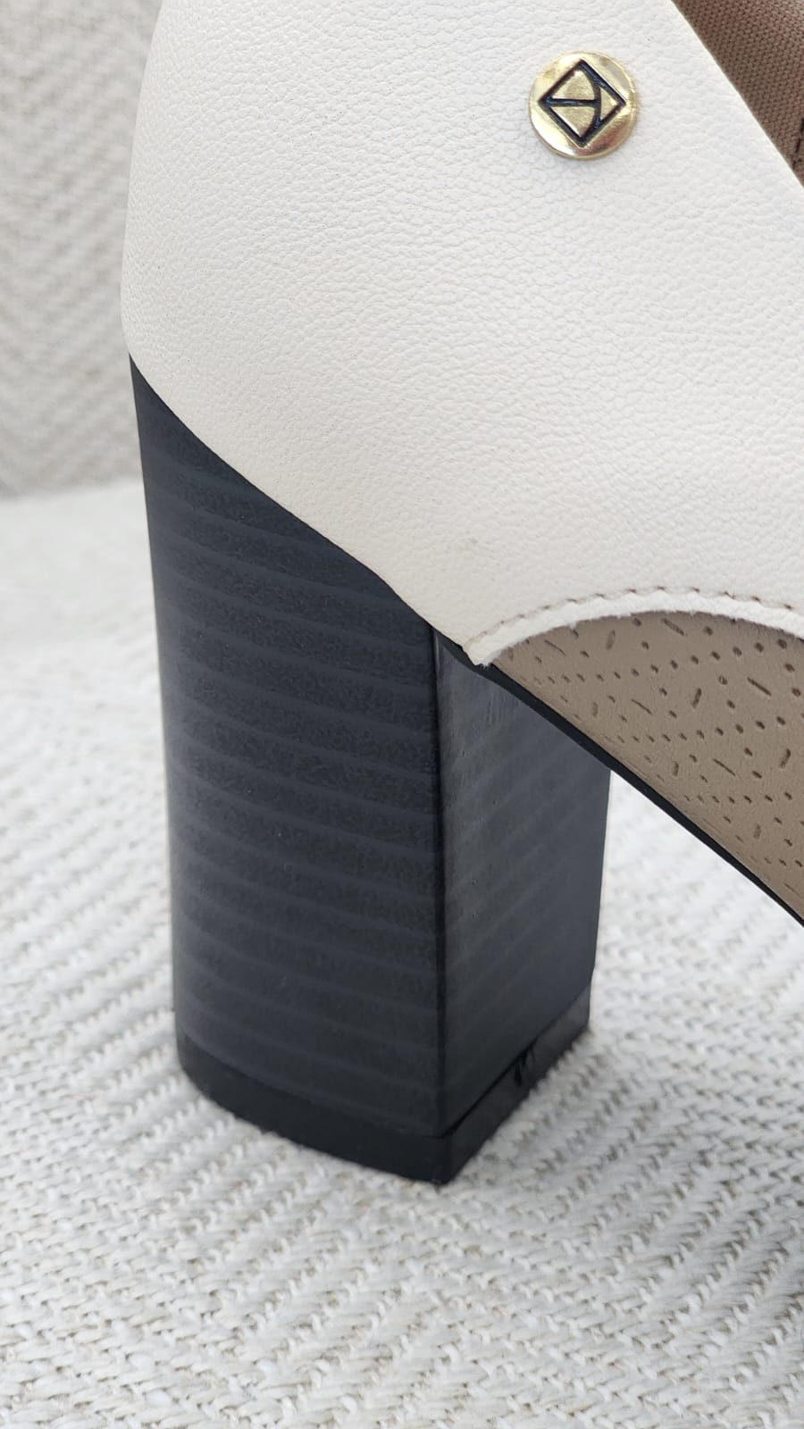 Piccadilly OffWhite Areia Napa Negro 130232-2