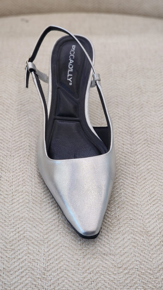 Tacón slingback plateado Piccadilly contemporáneo